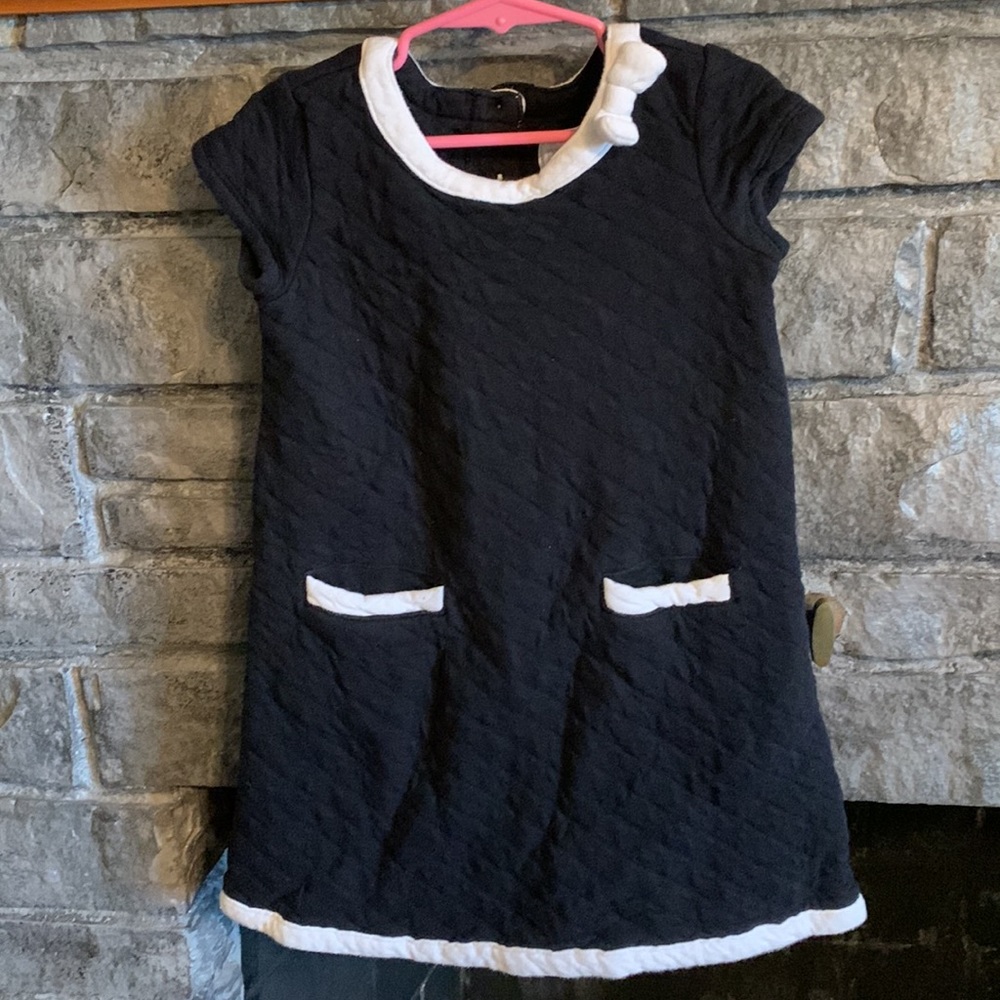 Size 5 black and white quilted dress.